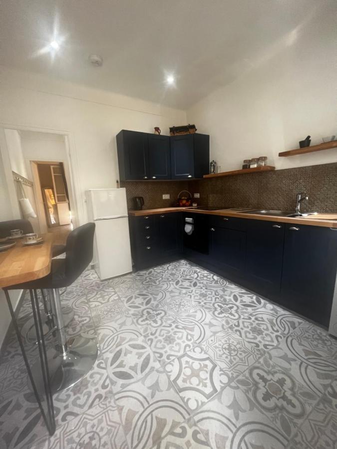 Sculptors Retreat Apartment Ceret Bagian luar foto