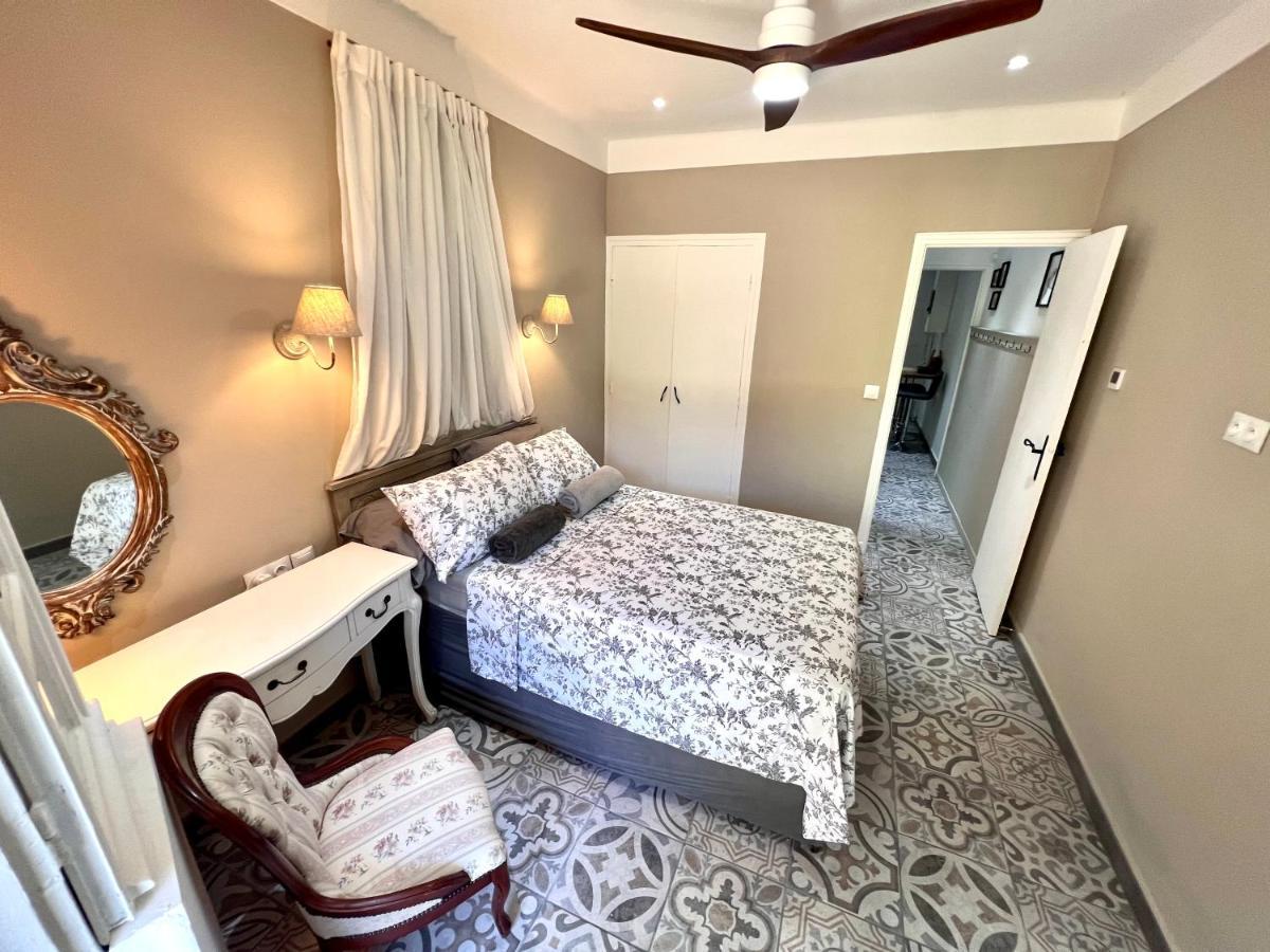 Sculptors Retreat Apartment Ceret Bagian luar foto